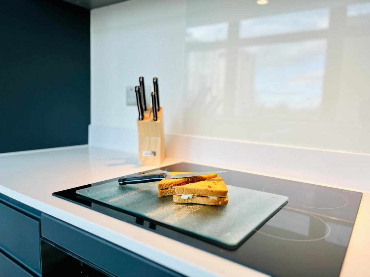 Fabulous One Bedroom Apartment Near Old Trafford Stadium Манчестер Экстерьер фото